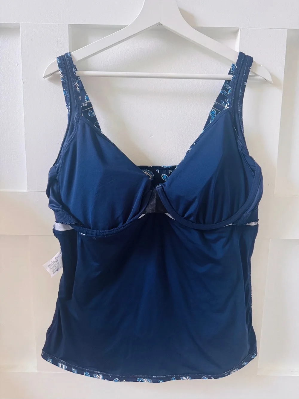 Lands' End Navy and White Swim Tankini Top with Paisley Accents - 14D - Picture 8 of 13